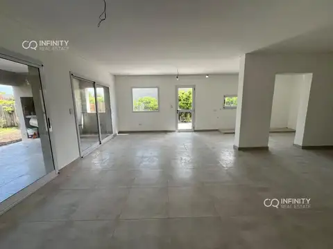 Casa en Venta en Pilar del Este - Santa Emilia, USD 168.000