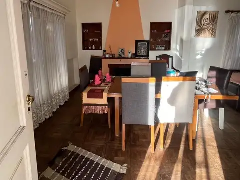 Casa en Venta en Castelar, USD 160.000