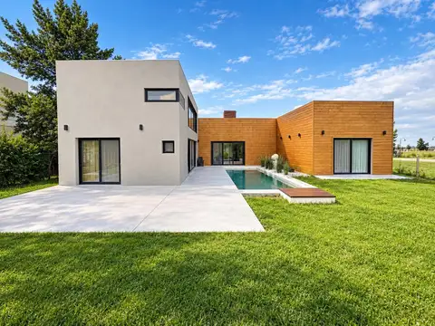 ALQUILER CASA 5 AMBIENTES AREA 60 (INCLUYE EXPENSAS)