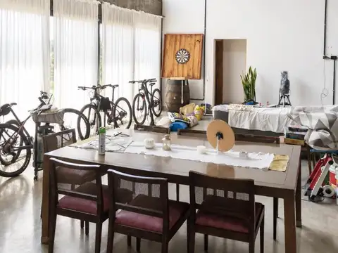 Casa 4 ambientes con 3 baños