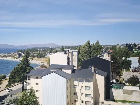 Departamento en venta en Centro con vista al lago