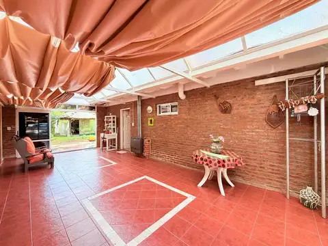 Casa en venta 3 amb. Barrio Los Rosales Canning