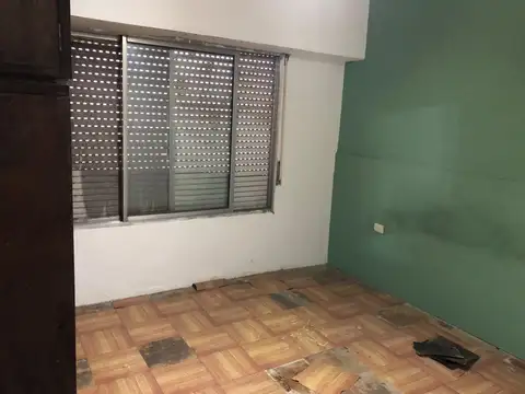 PH 4 AMB. FONDO CON 2 PATIOS!