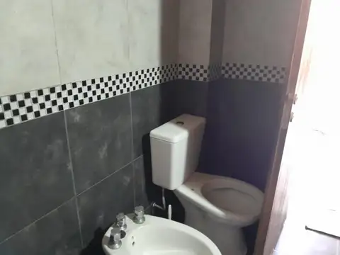 Departamento en Alquiler en Gonzalez Catan, $ 350.000