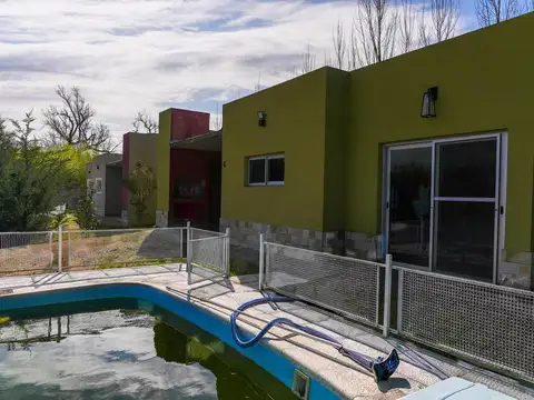 Venta Casa tipo Loft con pileta en San Jose Colón Entre Ríos