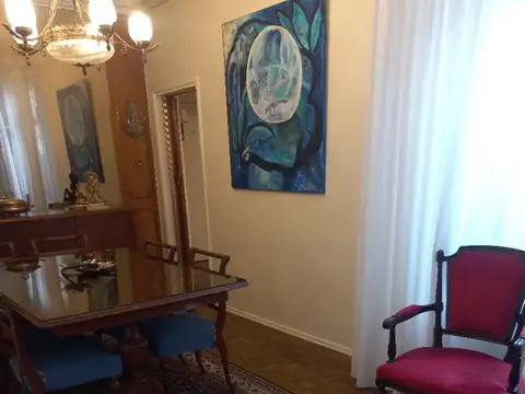 Nicasio Oroño 600, Piso 1