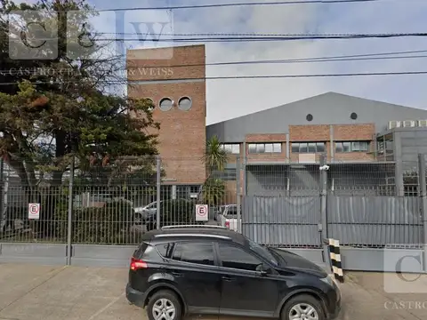 Depósito con oficinas corporativas - Zona Industrial 