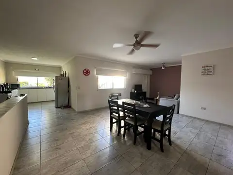 Casa en Venta tres dormitorios en Rosario - Barrio Triangulo