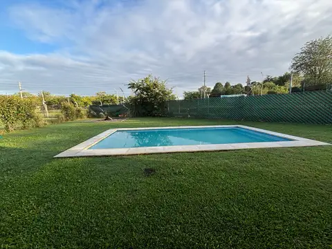 Casa 4 ambientes con 3 baños