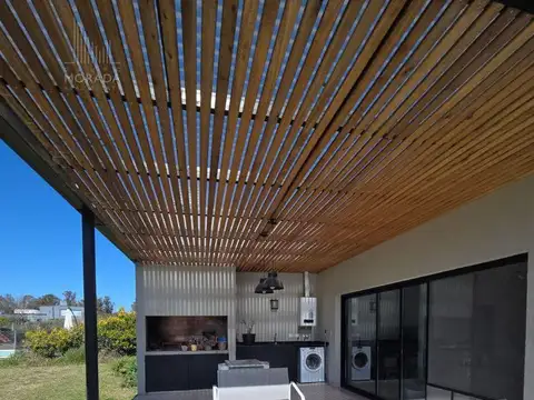 Casa en Alquiler al Norte