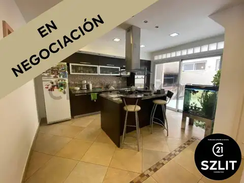 Venta Departamento Piso 4 Ambientes Paternal Patio Balcón