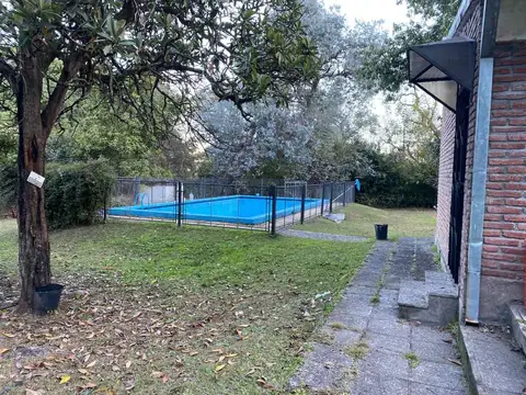 Casa 10 ambientes con 6 baños