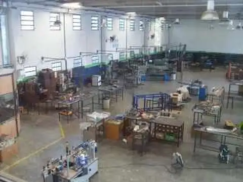 GALPON INDUSTRIAL EN ALQUILER