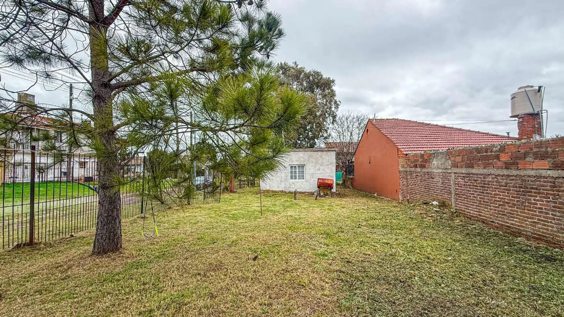 VENTA CASA 3 AMBIENTES A RECICLAR FARO NORTE