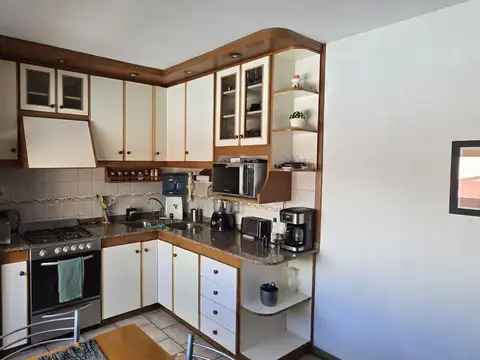 Depto Tipo Casa en Venta de 5 ambientes