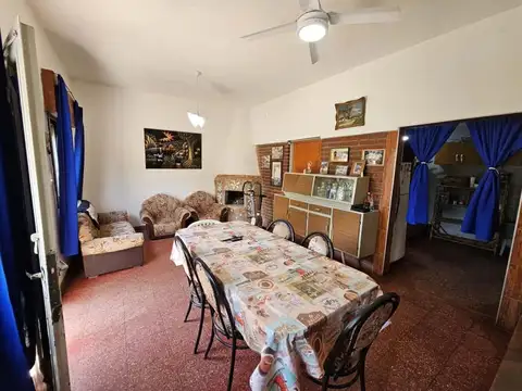 Casa en Venta con 1 cochera