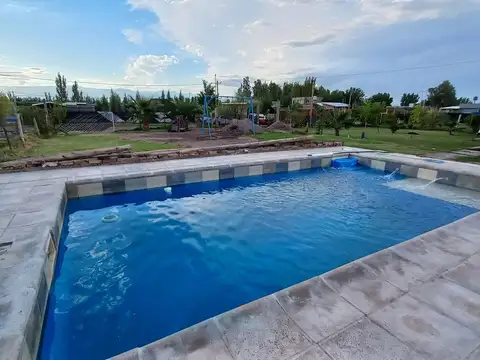 VENTA CASA/QUINCHO CON PISCINA CORRALITOS GLLÉN