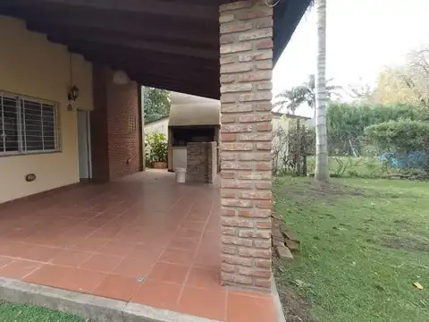 Casa en Alquiler en Funes, $ 1.400.000
