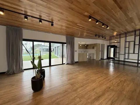 Casa en Alquiler en Mar Del Plata, USD 2.000