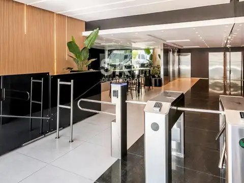 Planta libre para oficina con vista la ciudad y servicios pa