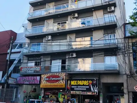 Domingo Faustino Sarmiento 1600, Piso DESC