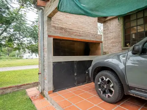 Casa 2 ambientes con 1 baño