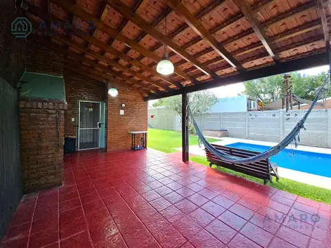 Casa en Venta con 1 cochera