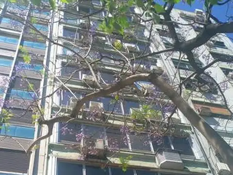 RETASADO Oficina - Alquiler Av 9 de julio 1000 RECOLETA  140m2 piso entero