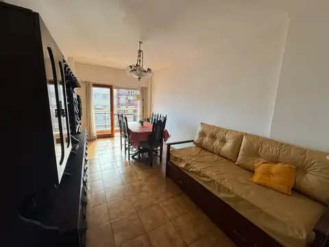 Departamento dos ambientes con balcón