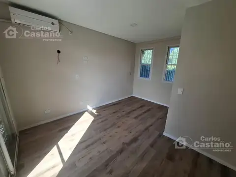 Depto Tipo Casa en Alquiler en Florida Mitre/Este, $ 1.300.000