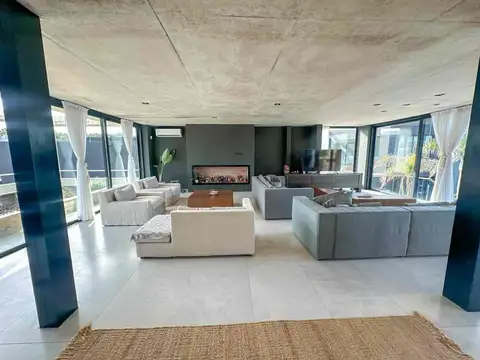 Casa en Venta de 5 dormitorios