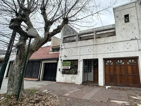 Casa 3 ambientes en venta – Vieytes 969, Banfield