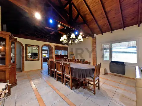 Casa en Venta en Tristan Suarez, USD 330.000