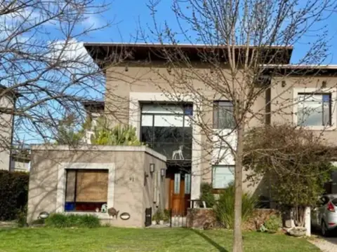 Casa en Alquiler Temporal en Lagos Del Norte, Countries y Barrios Cerrados en Tigre