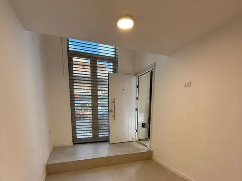 Depto Tipo Casa en Alquiler de 2 ambientes