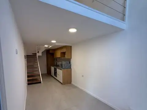 Depto Tipo Casa en Alquiler de 1 dormitorio