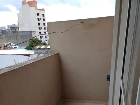 Departamento en Alquiler en Floresta, $ 650.000
