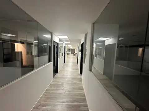 Oficina en Alquiler 20 años