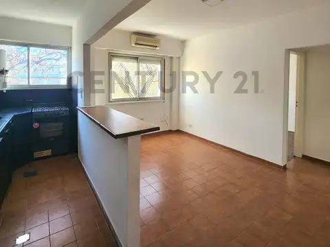 Venta Departamento 2 ambientes al frente en Saavedra, CABA
