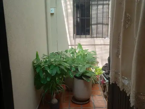 EXCELENTE PROPIEDAD (ZONA POLO TEXTIL)- CASA EN VENTA SOBRE TERRENO DE 10 X 43 (V. CELINA)