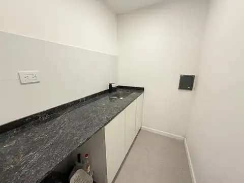 Casa 6 ambientes con 3 baños