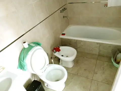 DEPARTAMENTO 2 AMBIENTES EN ALQUILER CON BALCÓN AL FRENTE – AVELLANEDA