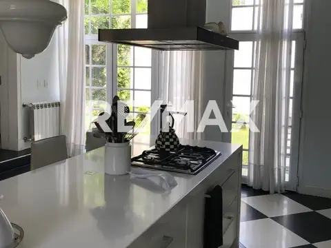 Casa en Venta en Cipolletti, USD 583.000