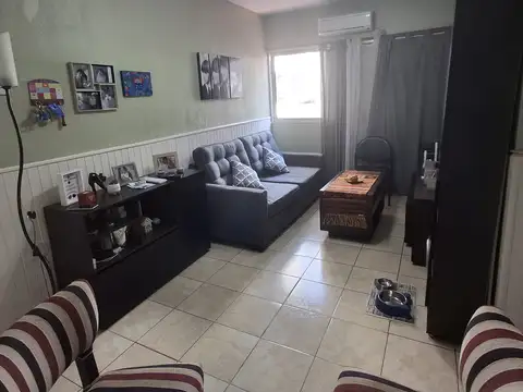 Emilio Mitre 400, Piso 2