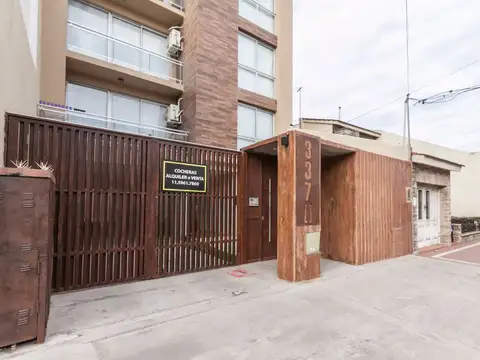 Cochera en venta. 100% FINANCIADO Y CUOTAS FIJAS EN PESOS. Buena ubicación en Lanús.