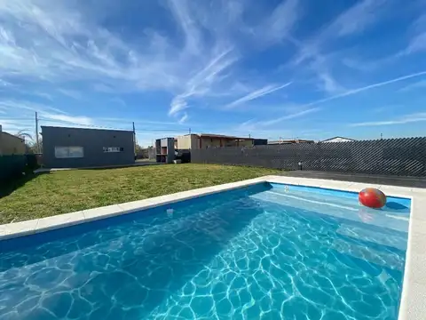 Casa 3 amb. Pileta Parrilla Laguna Azul ll Ezeiza 