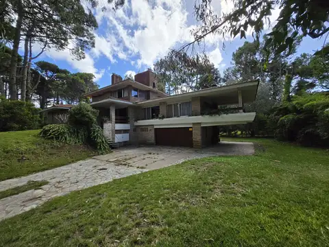 Casa en Venta en Carilo, USD 480.000