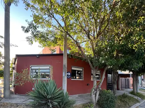 Casa en venta c/ cochera en Gualeguaychú