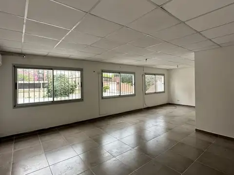 Oficina - Alquiler - Argentina, San Miguel - Delia 1233