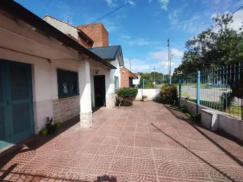 Chalet 4 amb + dpto 2 ambientes. Colinas de Peralta Ramos.